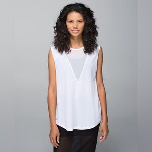 Lululemon Lab Edge Tee White, Size 6
